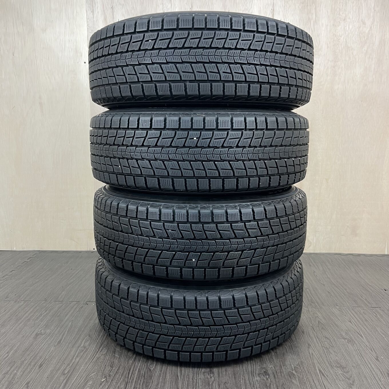 215/65 R16 Dunlop WINTER MAXX SJ8 — 10 100 ¥/комплект
