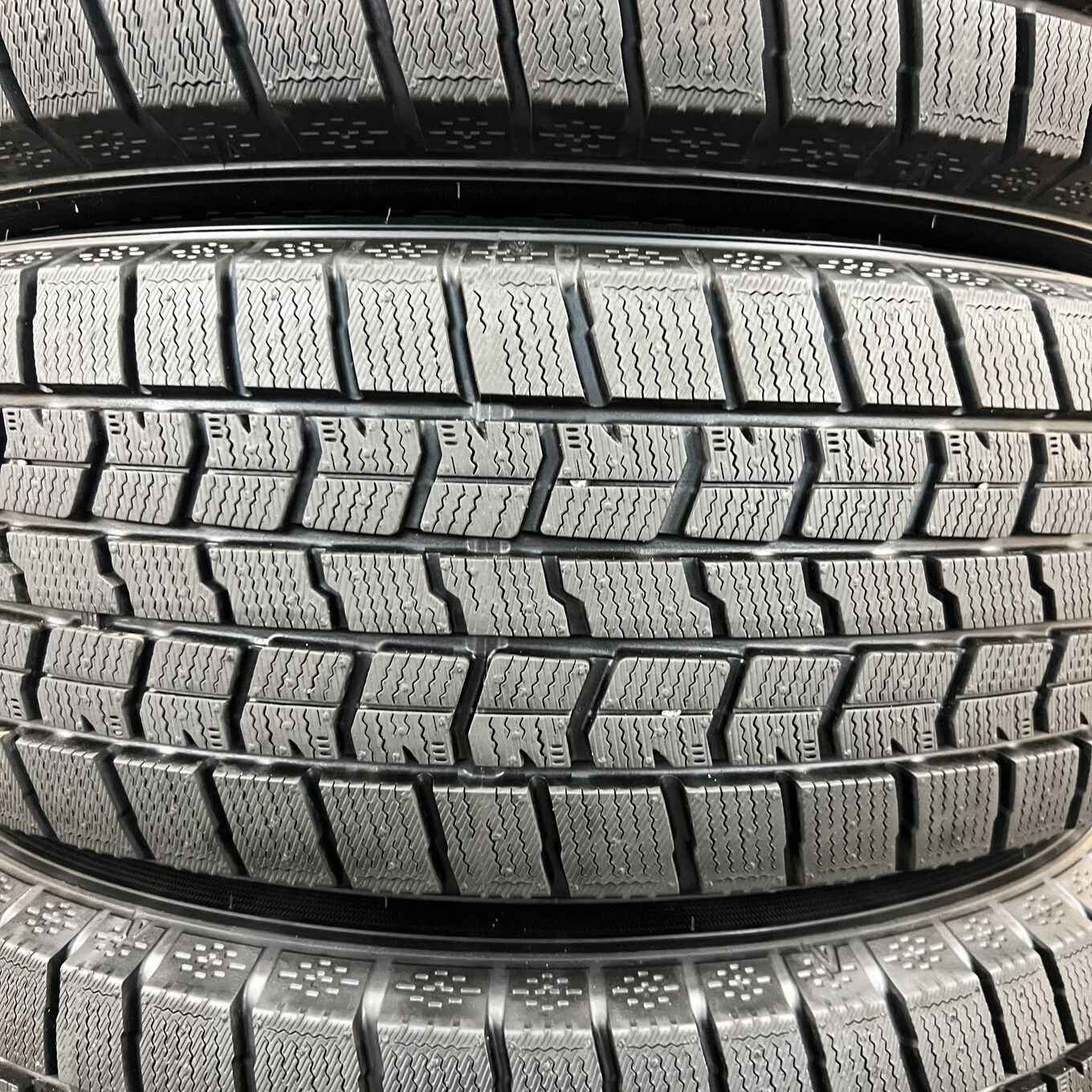 Goodyear ICE NAVI 7 215/65 R16, фото 3