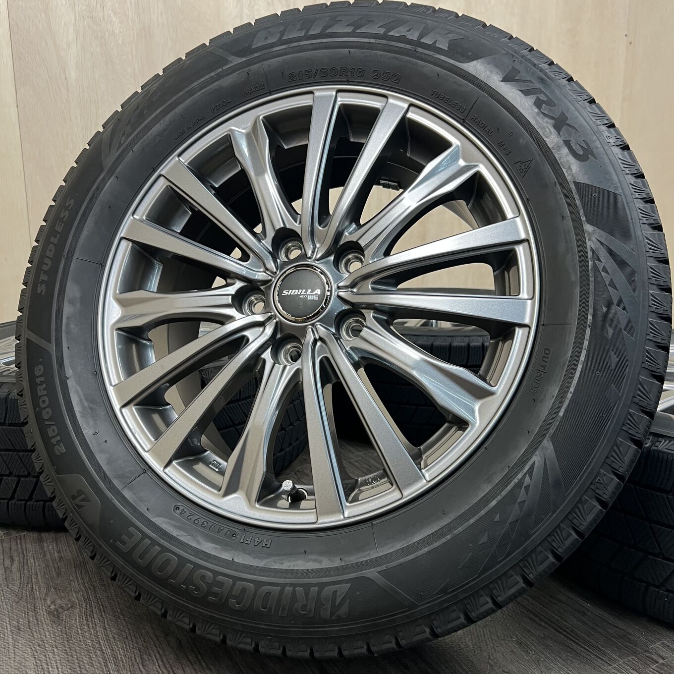 Б/У колесо в сборе 215/60 R16 Bridgestone SIBILLA NEXT WS, артикул 88S40426
