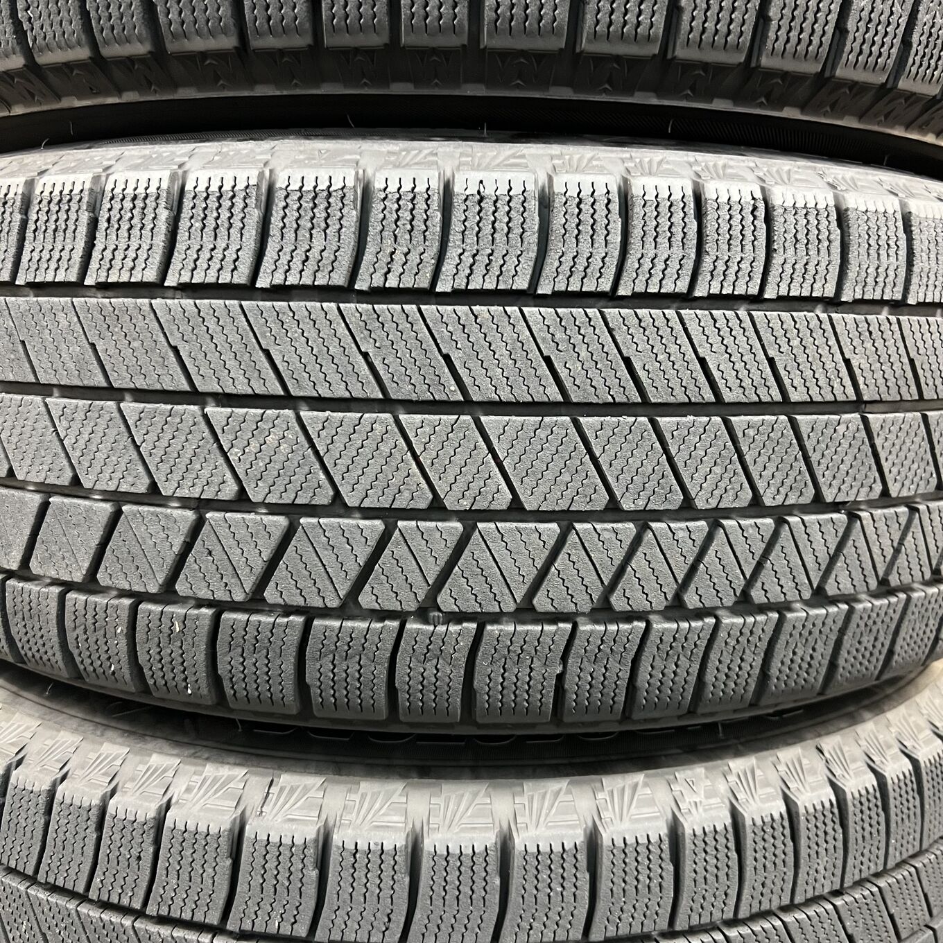 Bridgestone BLIZZAK VRX3 215/60 R16, фото 4