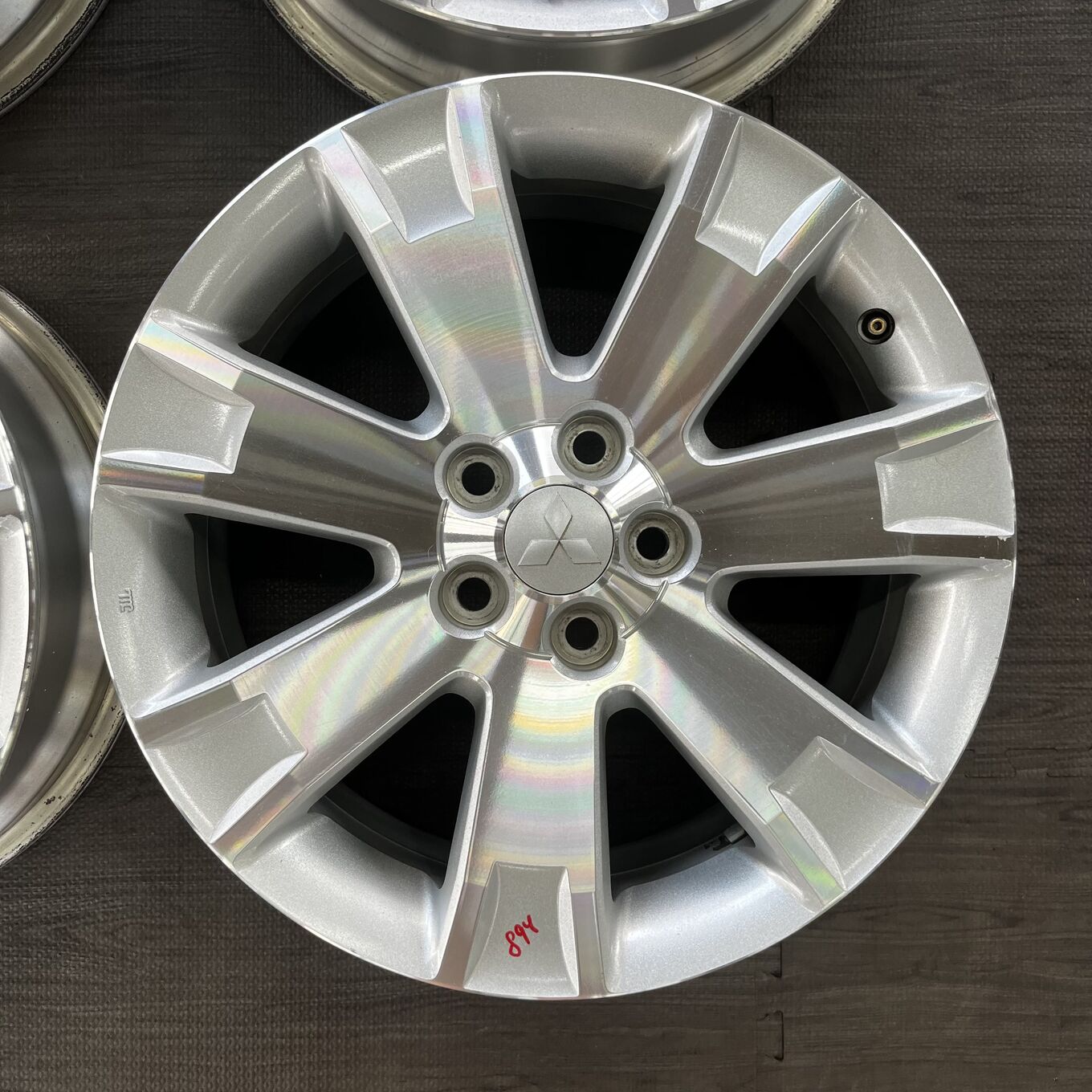 Bridgestone DELICA 225/55 R18, фото 3