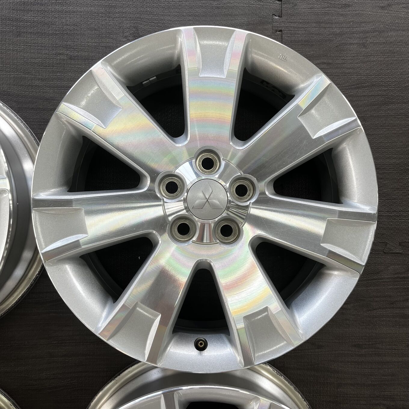 Bridgestone DELICA 225/55 R18, фото 4