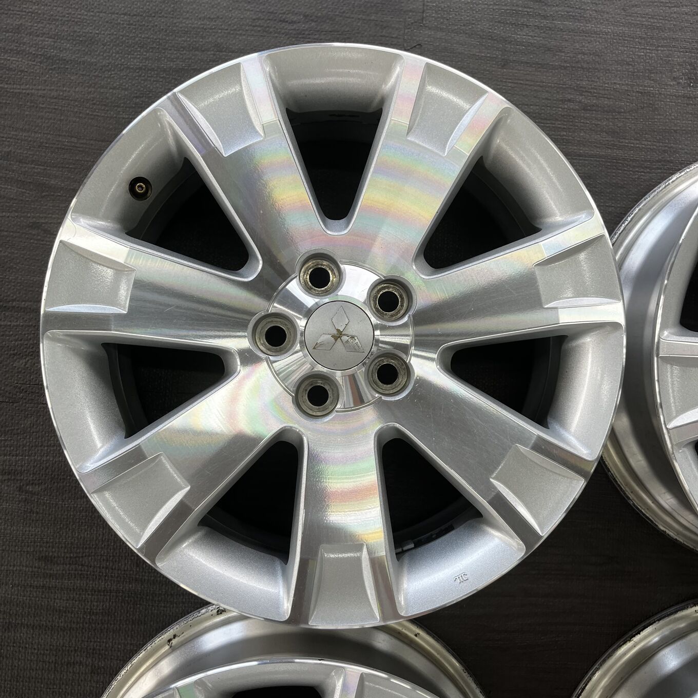 Bridgestone DELICA 225/55 R18, фото 5