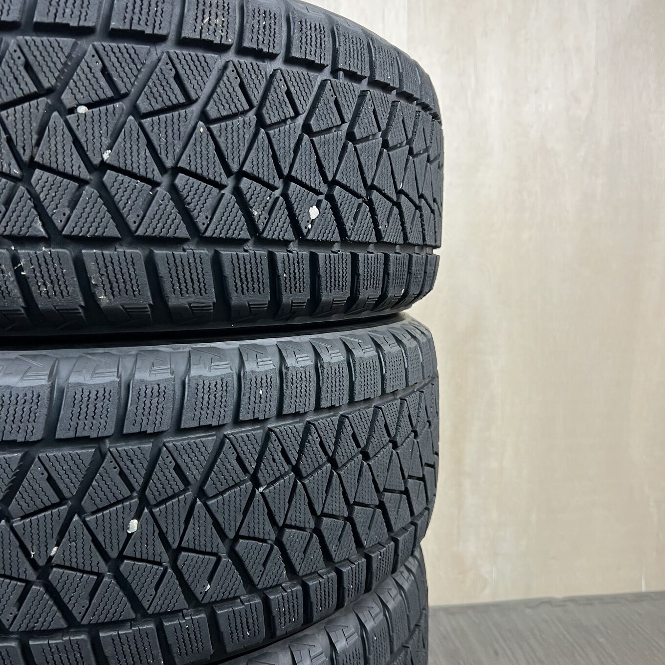 Bridgestone 225/55 R18, фото 6