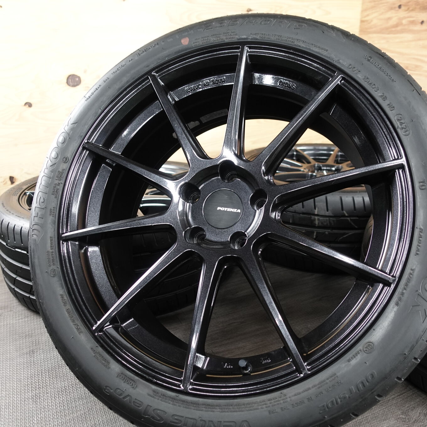 R19 8J ET38 5x114.3 Bridgestone POTENZA SW010 — 85 000 ¥/комплект