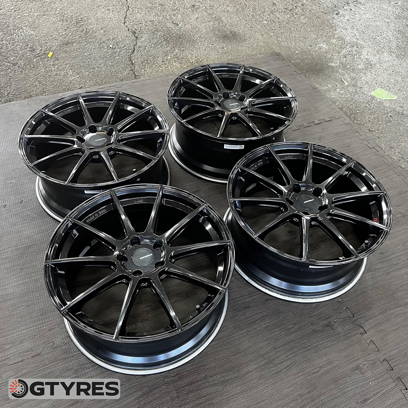 Hankook VENTUS S1 evo3 235/40 R19, фото 2