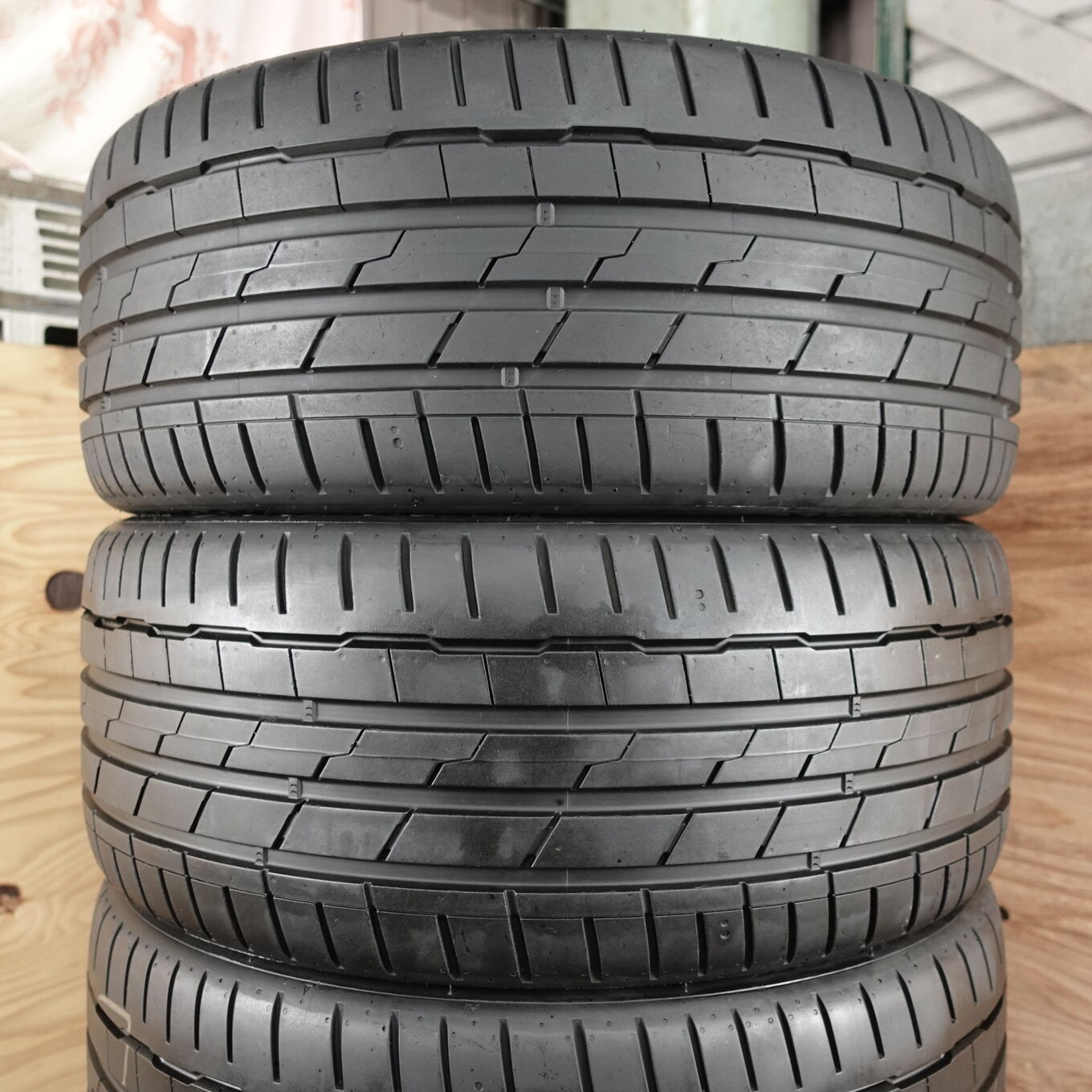 Hankook VENTUS S1 EVO3 235/40 R19, фото 2