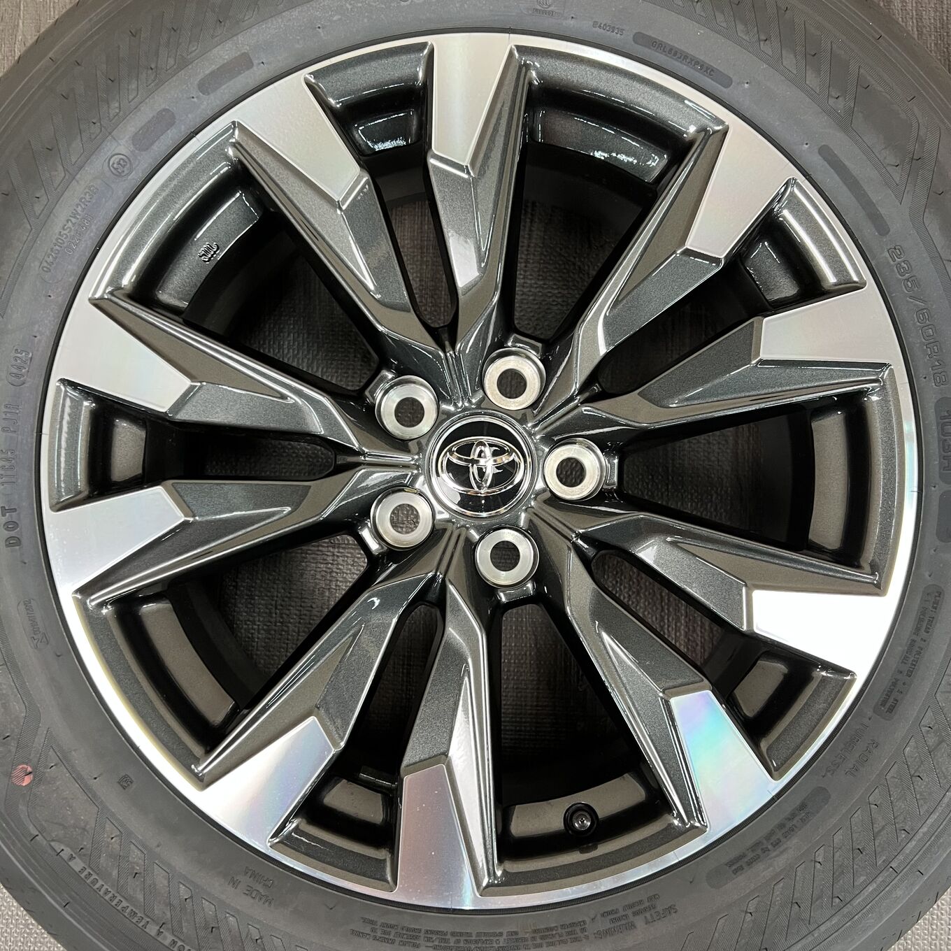 Goodyear RAV4 XA50 235/60 R18, фото 2