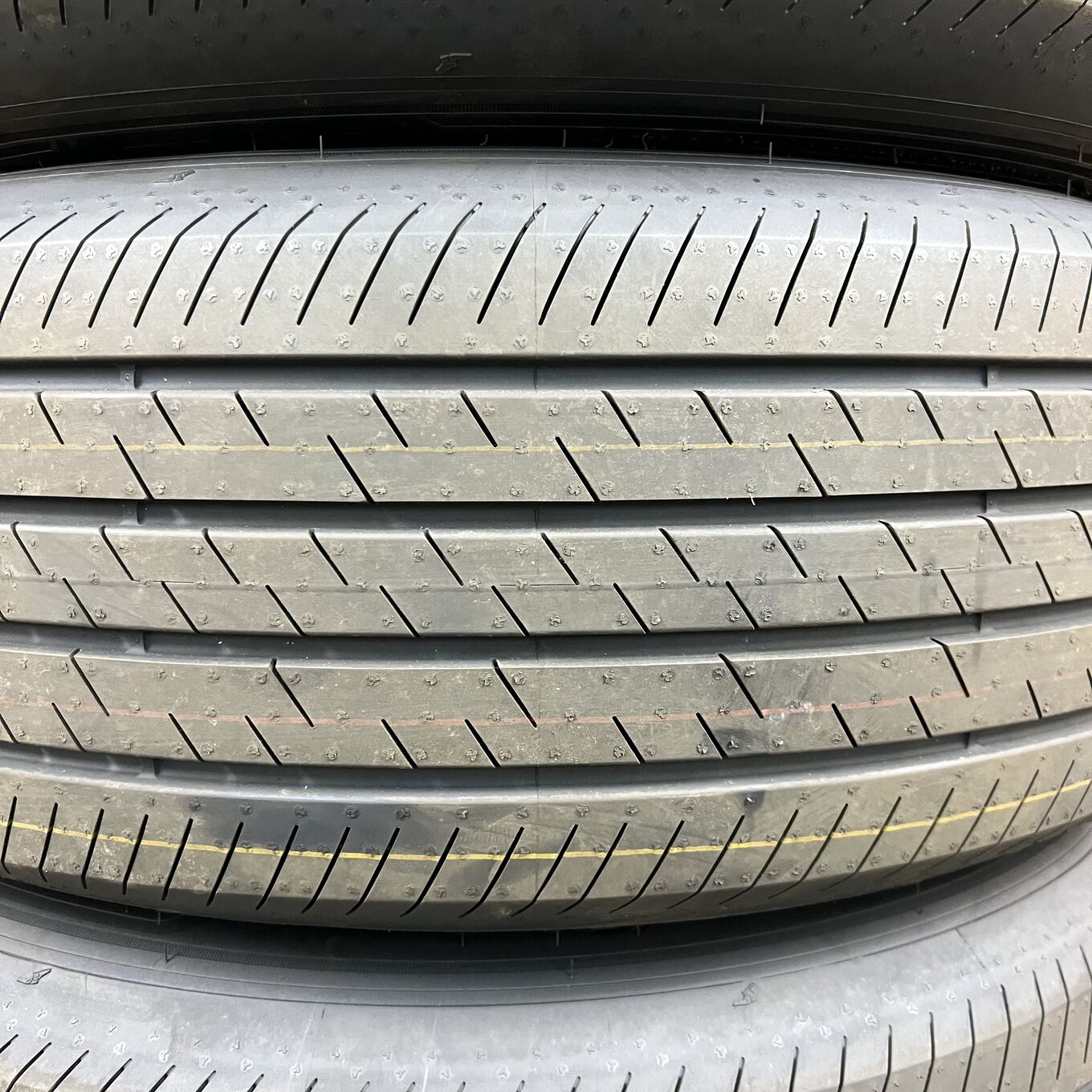 Goodyear EFFICIENTGRIP PERFORMANCE SUV 235/60 R18, фото 3