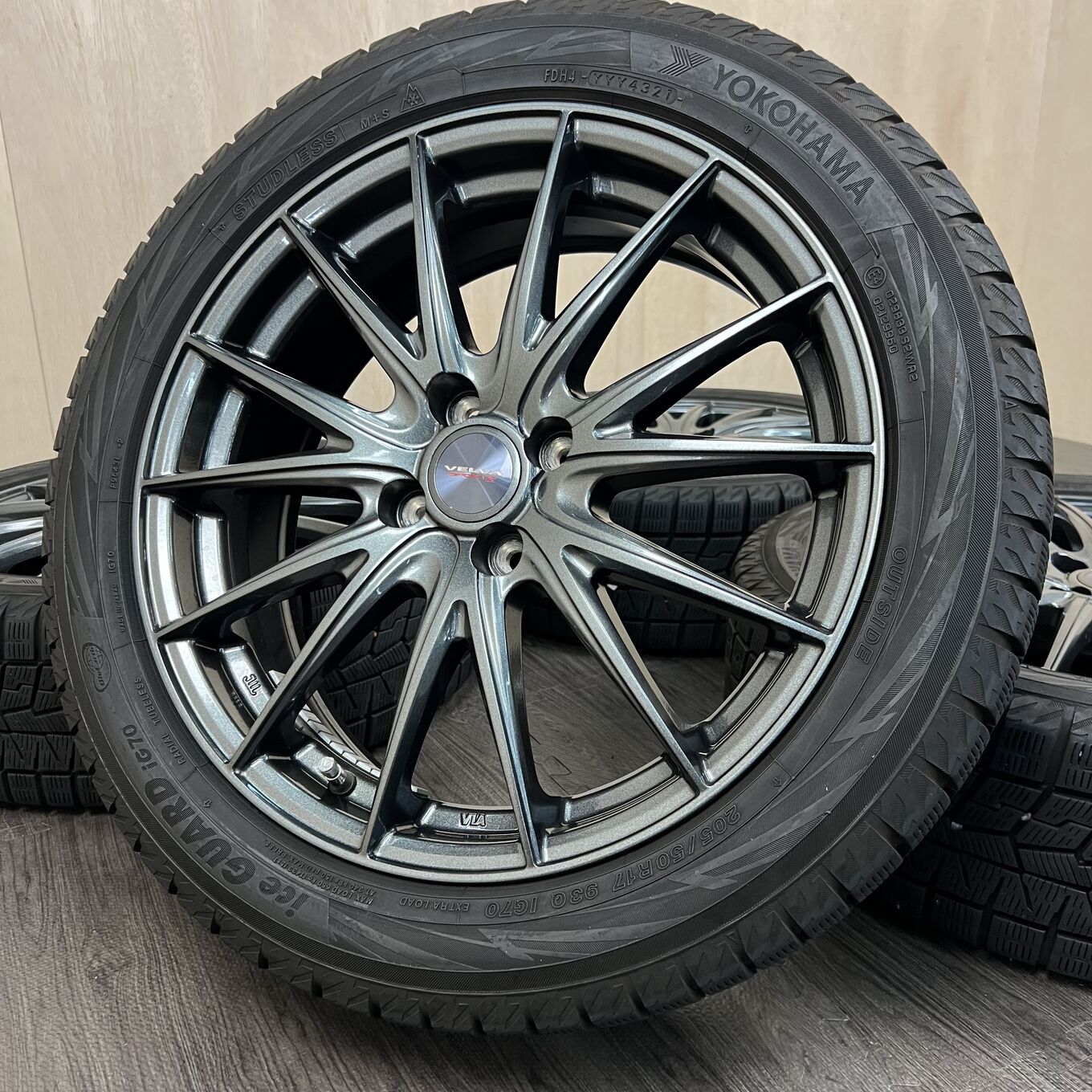 Б/У колесо в сборе 205/50 R17 Yokohama VELVA SPORT Z, артикул 90S40426
