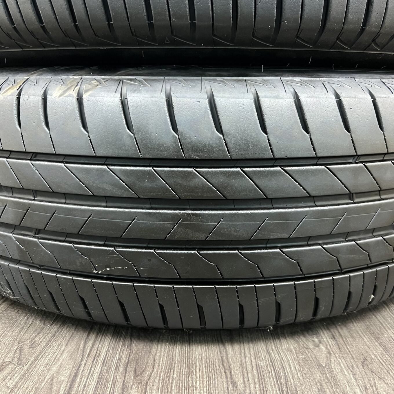 Bridgestone 235/50 R21, фото 3