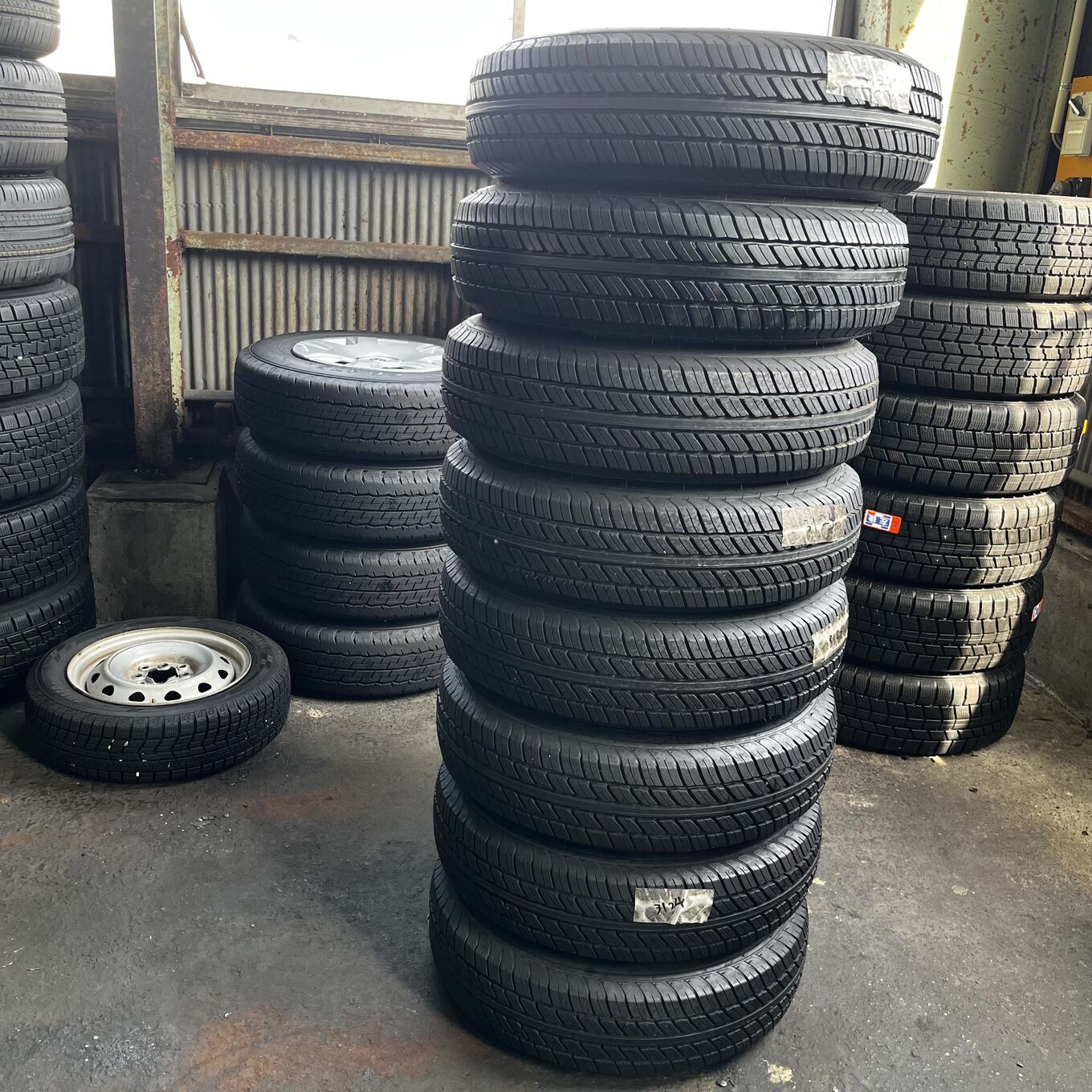 175/80 R14 — 21 600 ¥/комплект