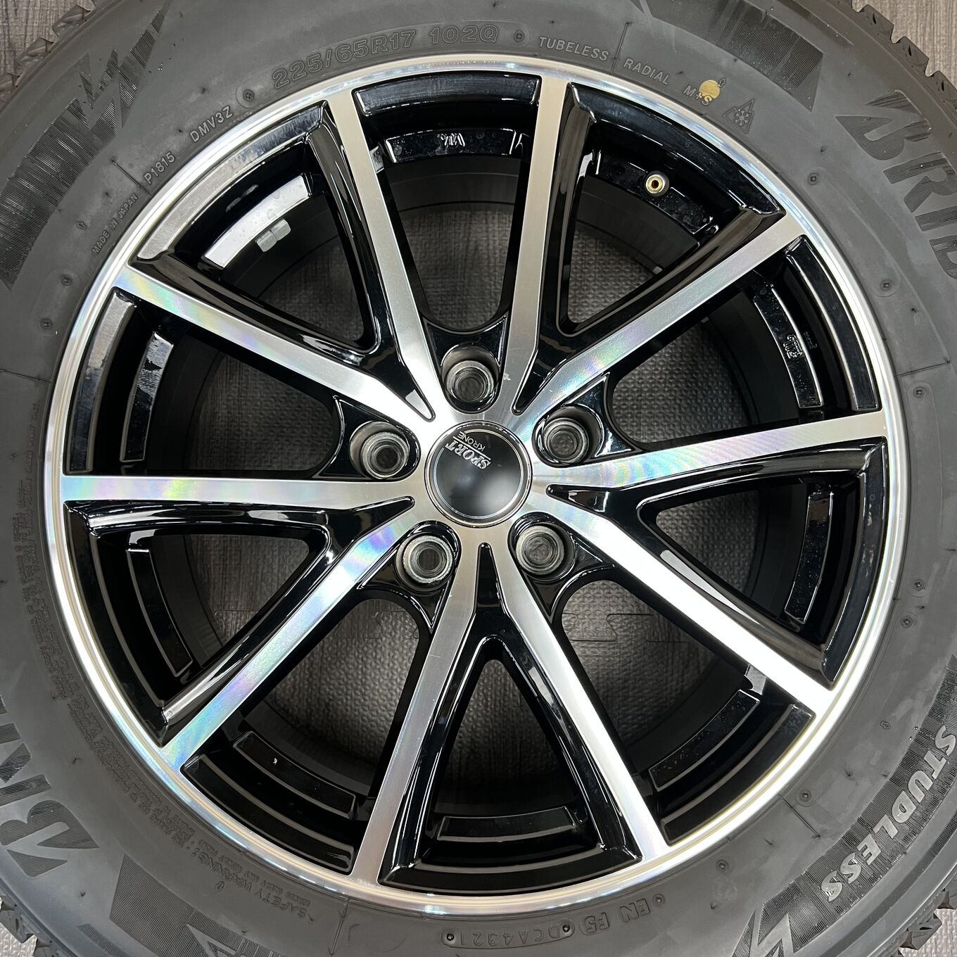 Bridgestone BLIZZAK DM-V3 225/65 R17, фото 3