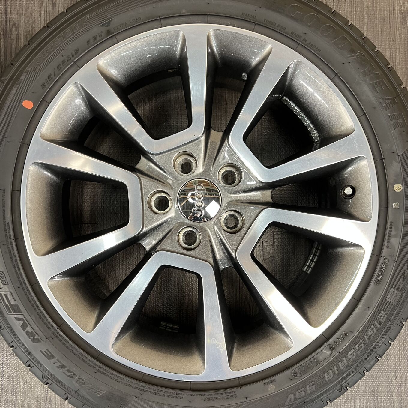 Goodyear COMPASS 215/55 R18, фото 3