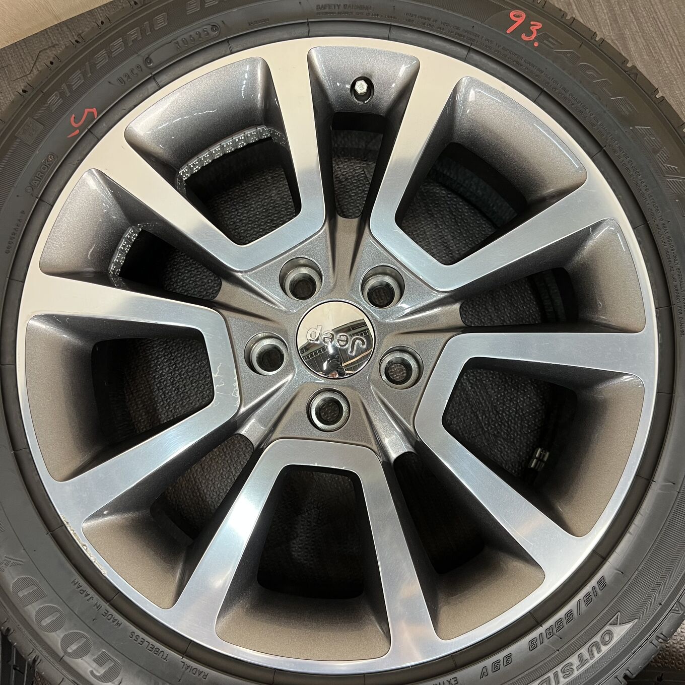 Goodyear COMPASS 215/55 R18, фото 5