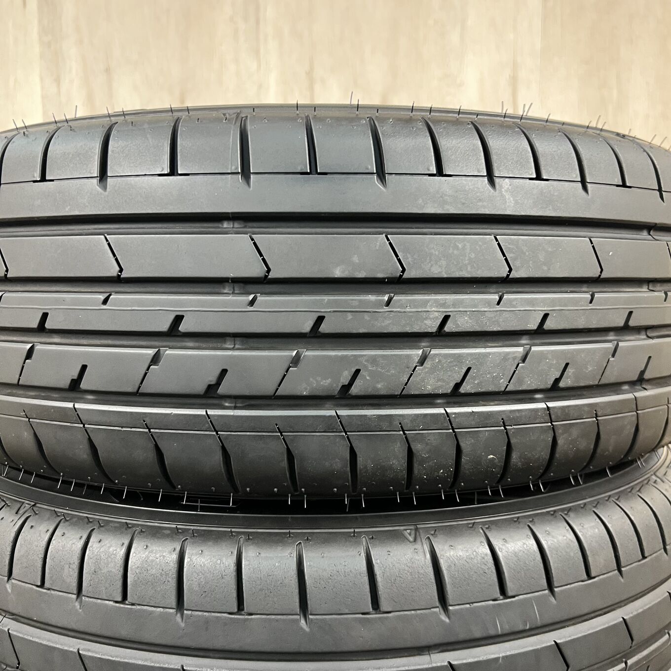 Goodyear EAGLE RV F ECO 215/55 R18, фото 2