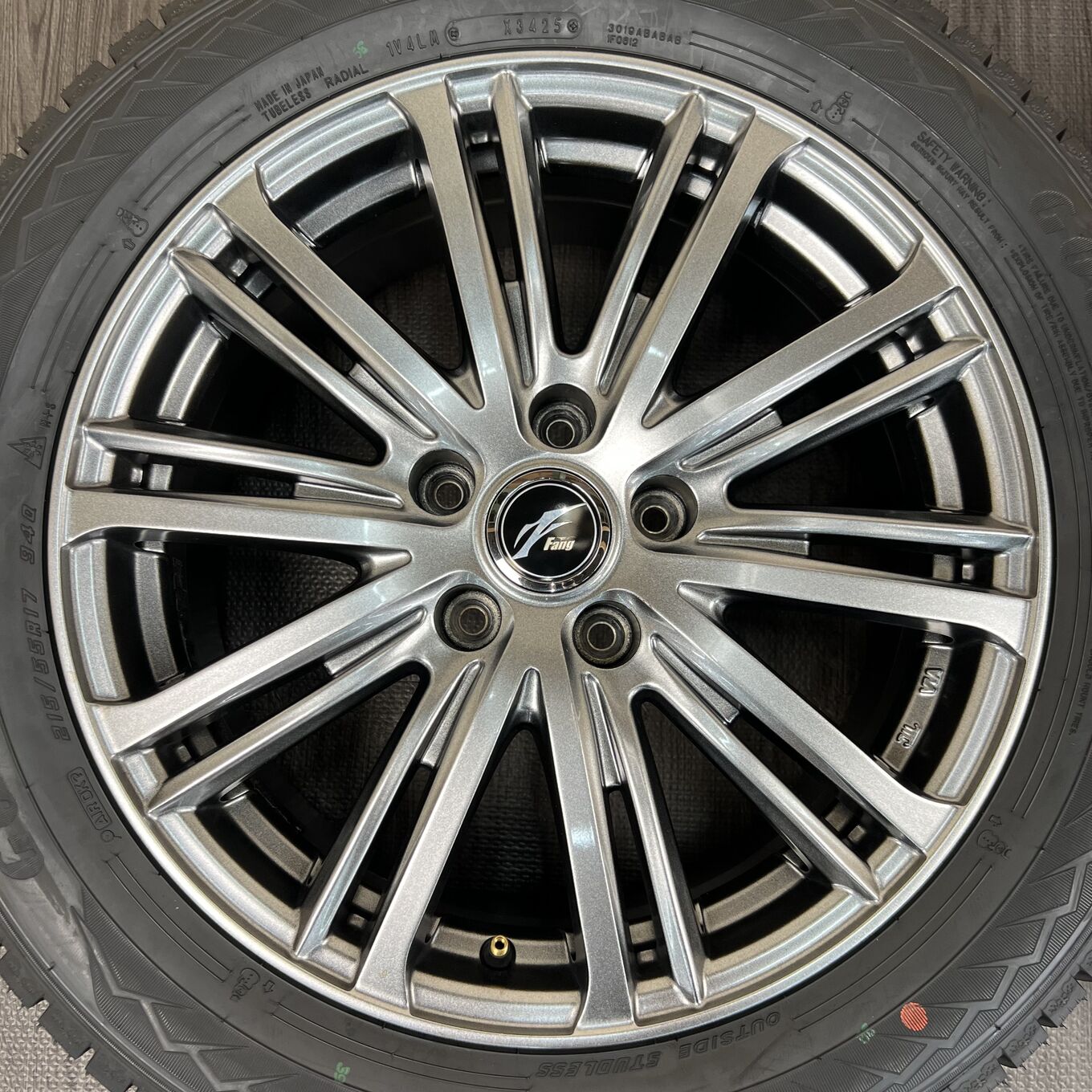 Goodyear ICE NAVI 8 215/55 R17, фото 2