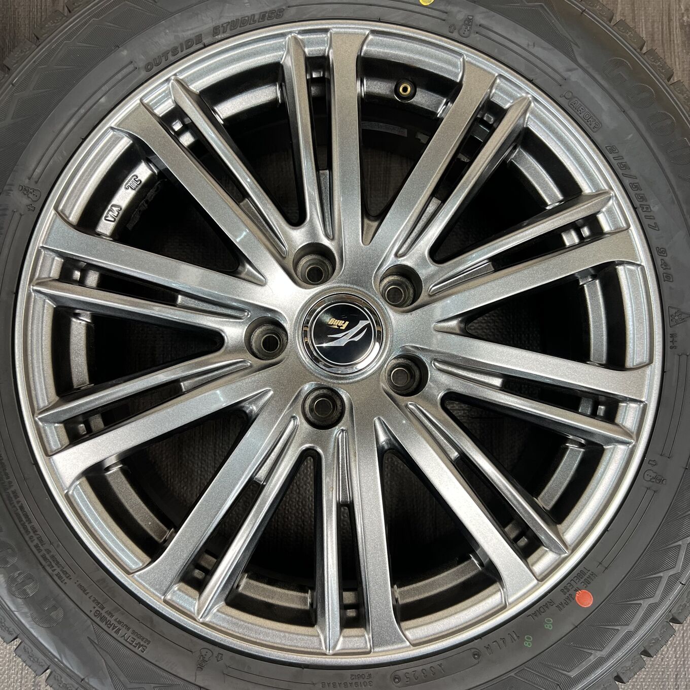 Goodyear ICE NAVI 8 215/55 R17, фото 3