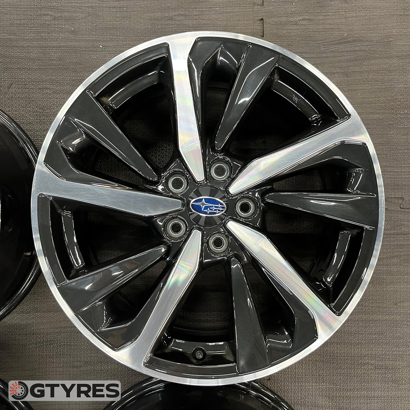 Yokohama 225/45 R18, фото 4