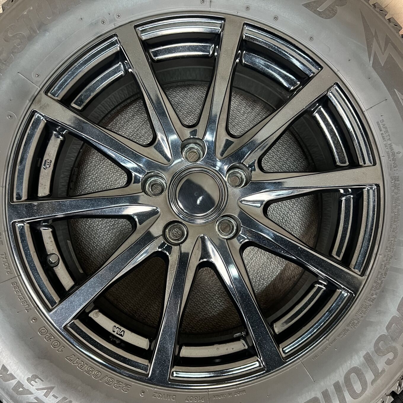 Bridgestone BLIZZAK DM-V3 225/65 R17, фото 4