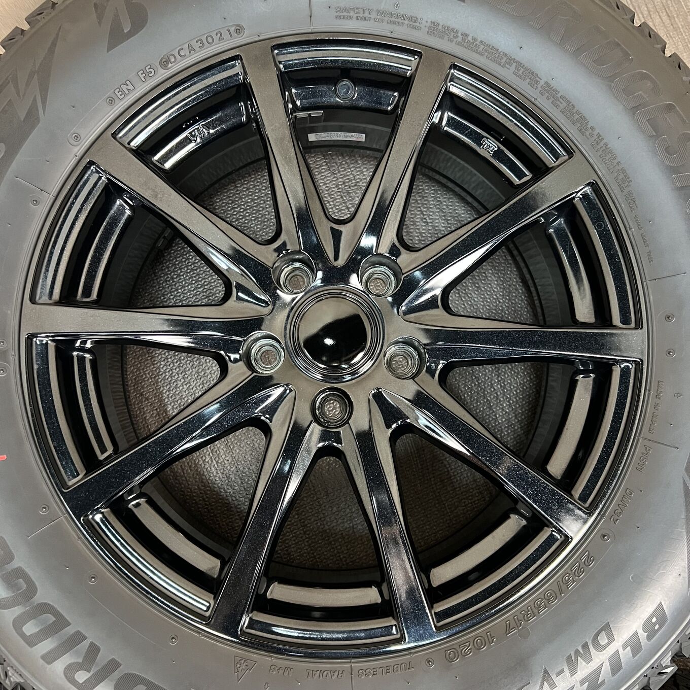 Bridgestone BLIZZAK DM-V3 225/65 R17, фото 5