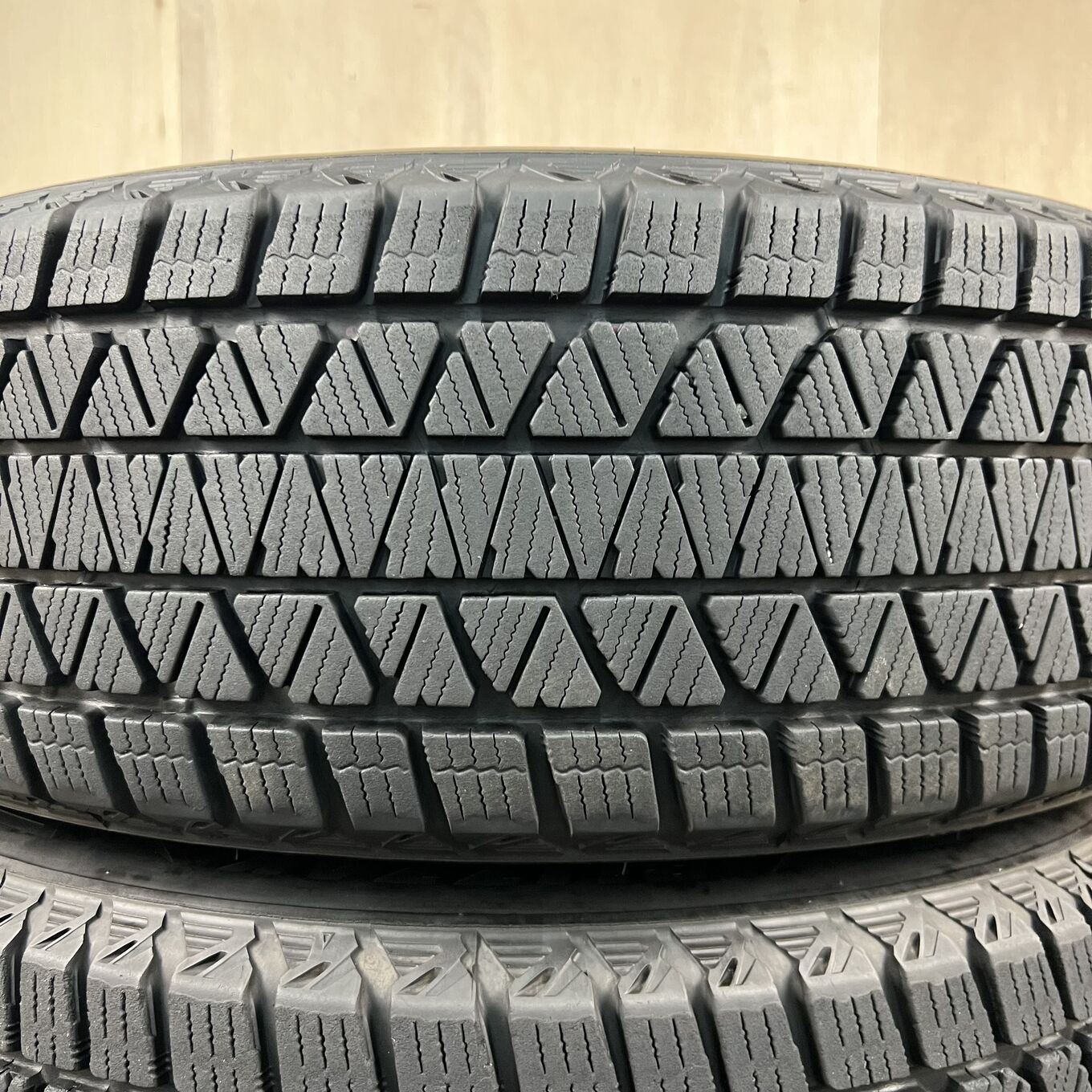Bridgestone BLIZZAK DM-V3 225/65 R17, фото 2