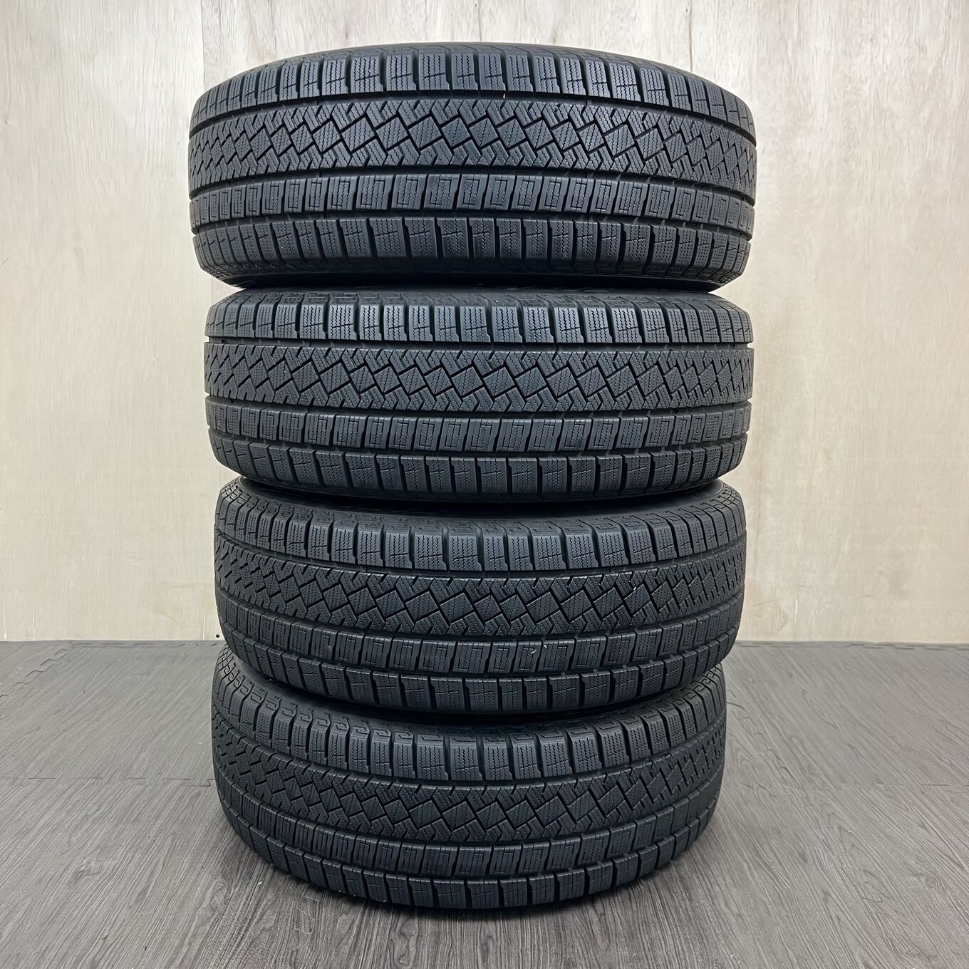 205/60 R16 ICE ZERO ASIMMETRICO — 16 900 ¥/комплект