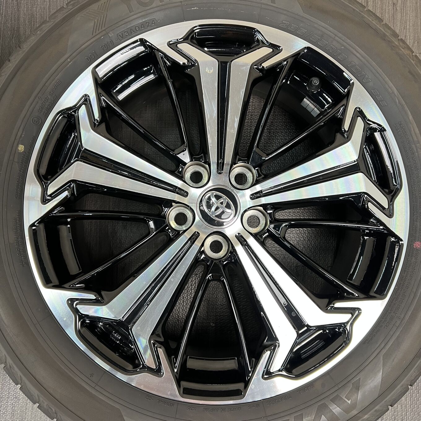 Yokohama RAV4 XA50 PHV PRIME 235/55 R19, фото 3