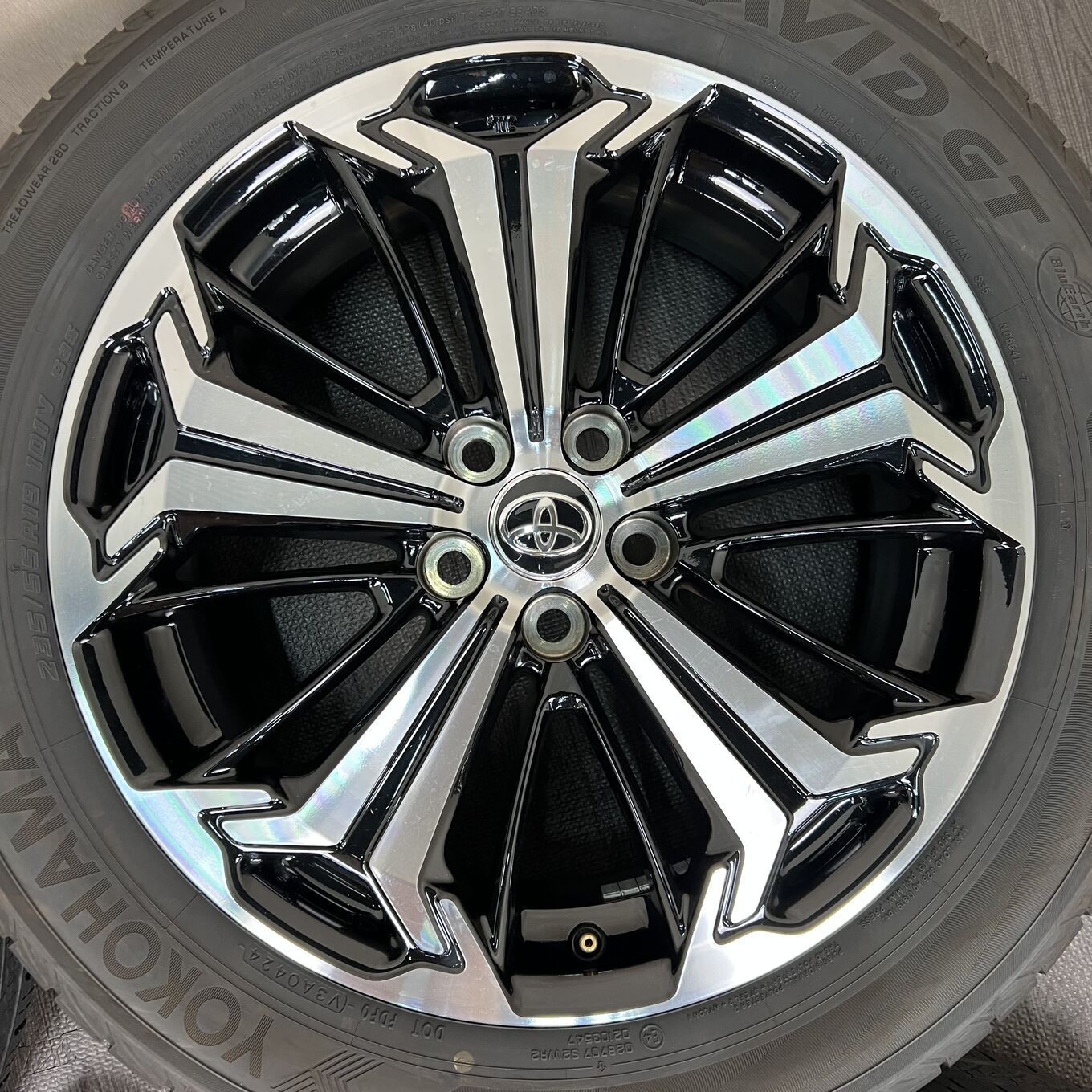 Yokohama RAV4 XA50 PHV PRIME 235/55 R19, фото 5